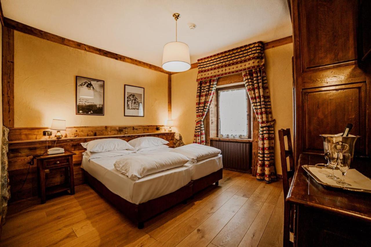 Hotel Jumeaux Бройл-Червиня Екстериор снимка