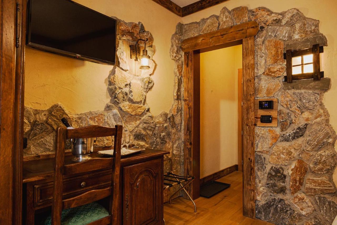 Hotel Jumeaux Бройл-Червиня Екстериор снимка