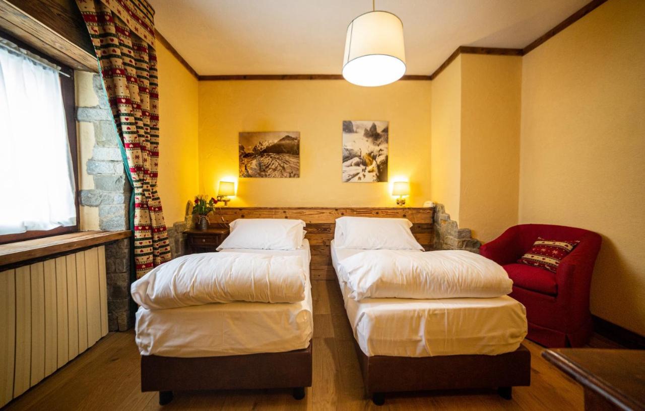 Hotel Jumeaux Бройл-Червиня Екстериор снимка
