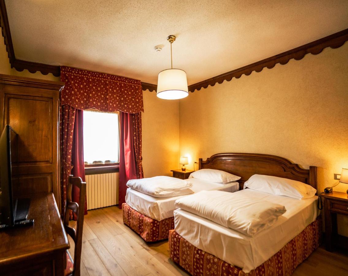 Hotel Jumeaux Бройл-Червиня Екстериор снимка