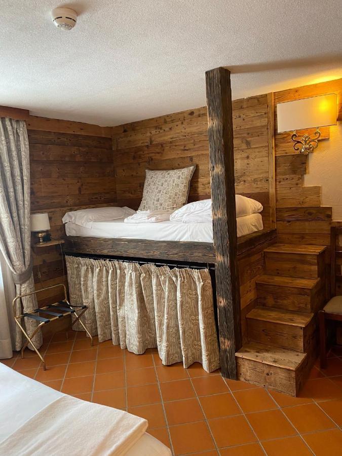 Hotel Jumeaux Бройл-Червиня Екстериор снимка