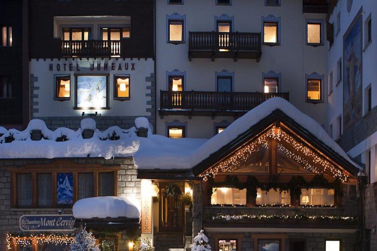 Hotel Jumeaux Бройл-Червиня Екстериор снимка