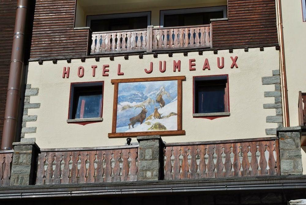 Hotel Jumeaux Бройл-Червиня Екстериор снимка