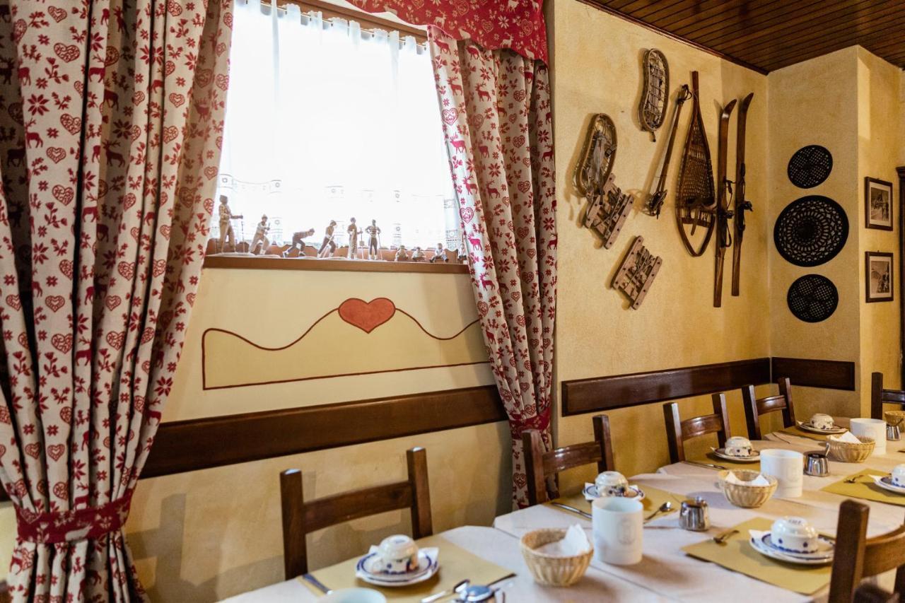 Hotel Jumeaux Бройл-Червиня Екстериор снимка