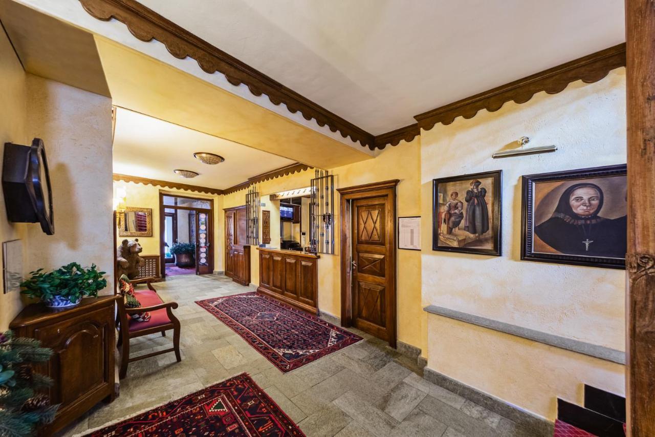 Hotel Jumeaux Бройл-Червиня Екстериор снимка